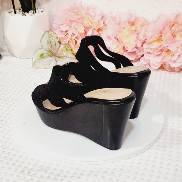 CHARLES by Charles David Black Elastic T Strap Platform Wedge Sandal Sz 9.5 - Picture 3 of 10